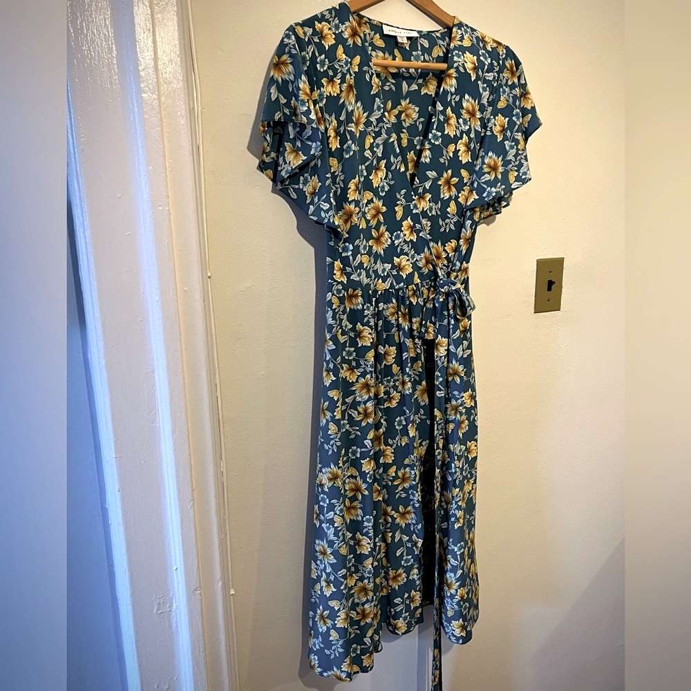 Amour Vert Floral Silk Wrap Midi Dress - small